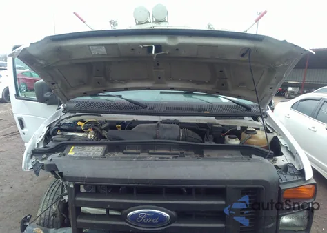 2008 Ford E-250 Recreational/Commercial z USA, uszkodzony, nr VIN 1FTNE24W08DA07780